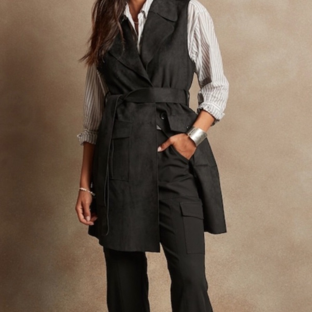 NWT! Banana Republic Black Exaggerated Collar Faux Suede Vest - Size XL